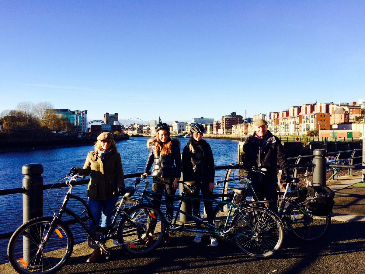 BIKE HIRE still going strong, even if it requires a few more layers! goo.gl/SN2PSP #cyclinginthecity <a href="/NorthEastHour/">#Northeasthour</a>