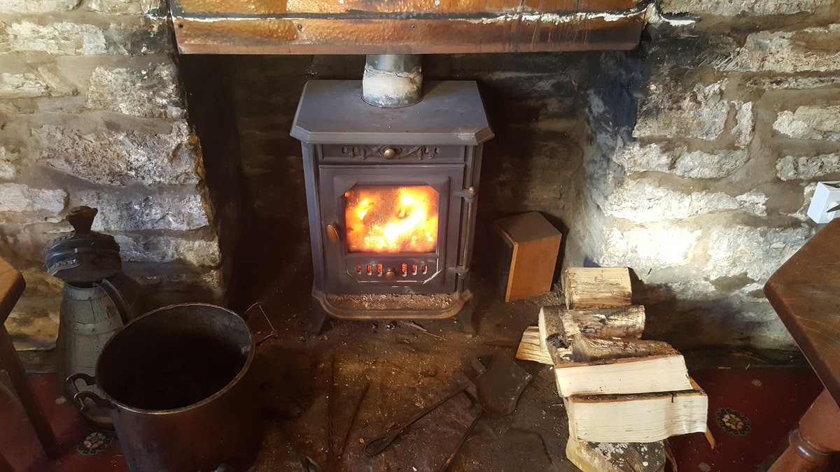 #fires alight #realale fab #SundayRoast ready sundays at the Carpenters are magical