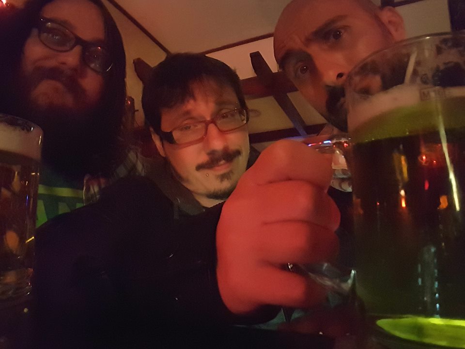 RodeoClownBand's tweet photo. Stiamo lavorando per voi! #punkrock #sassari #sardinia #surf #surfpunk #italypunk #unsinkablesam #beers #rodeoclownband #rodeoclown #skate https://t.co/nVw8vFcAow