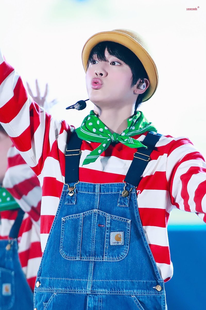 0108nayu113's tweet photo. @jungkook0210 https://t.co/EETntIWKsc