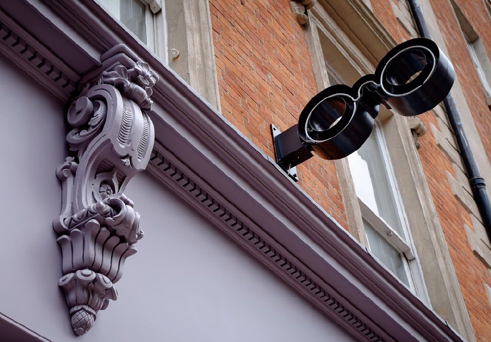 DublinOptica's tweet photo. Optica Dublin on Dawson Street is open today. #opticadublin #independentvision #dawsonstreet #christmasindublin https://t.co/vGWoDiSlKN