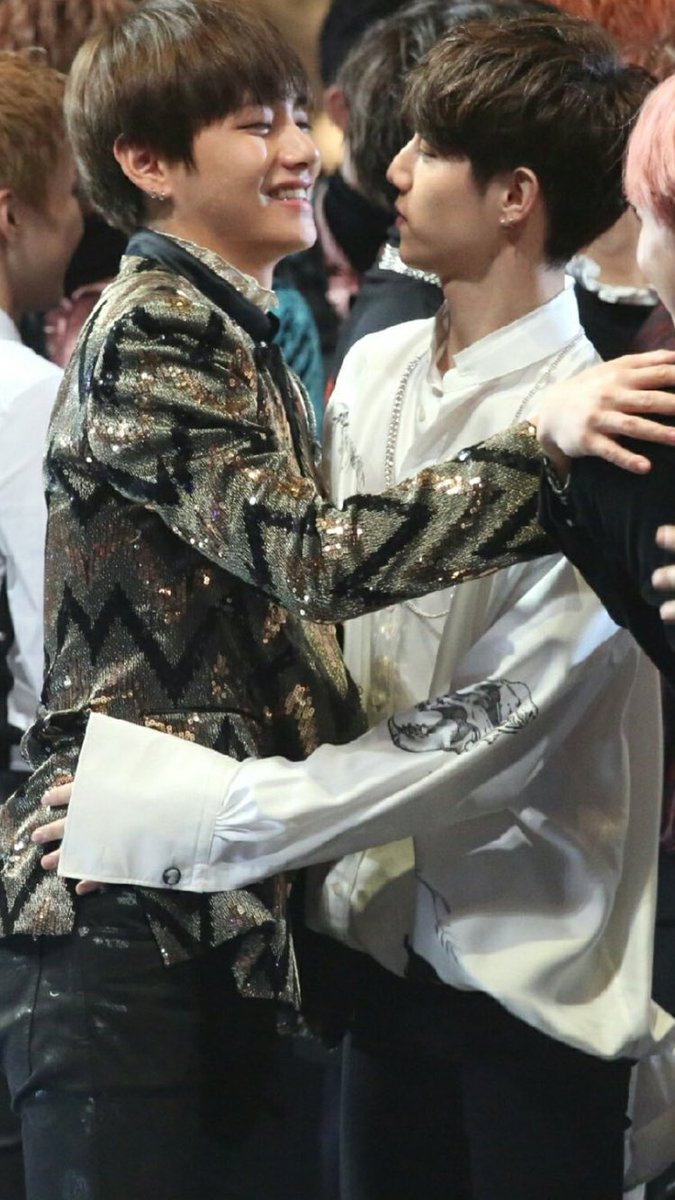 WeareU1997's tweet image. รูปที่ออกมาคืออัลไรค่ะ ออกมาแถลงข่าวด่วน555555
#MarkV  #VMark #GOTBANGTAN