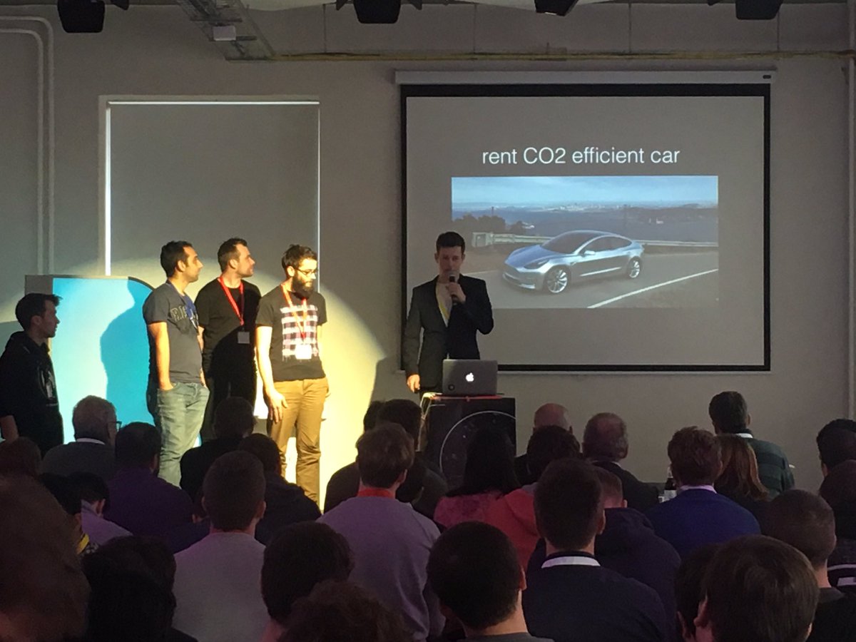 caraneacom's tweet photo. Future of car renting combining car sharing and renting #mobilityHacks #europecar #connectedcar #otp https://t.co/BlvLPfOrQN