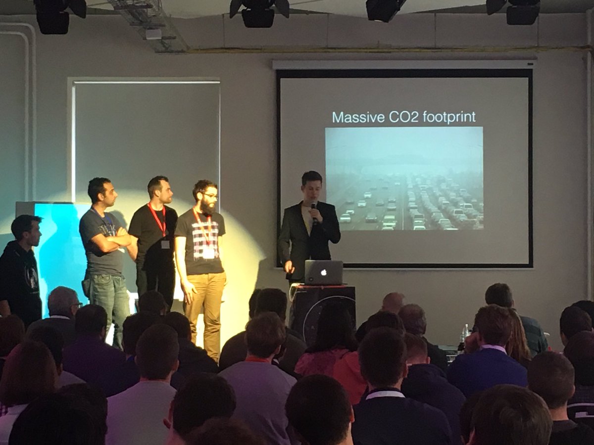 caraneacom's tweet photo. Future of car renting combining car sharing and renting #mobilityHacks #europecar #connectedcar #otp https://t.co/BlvLPfOrQN