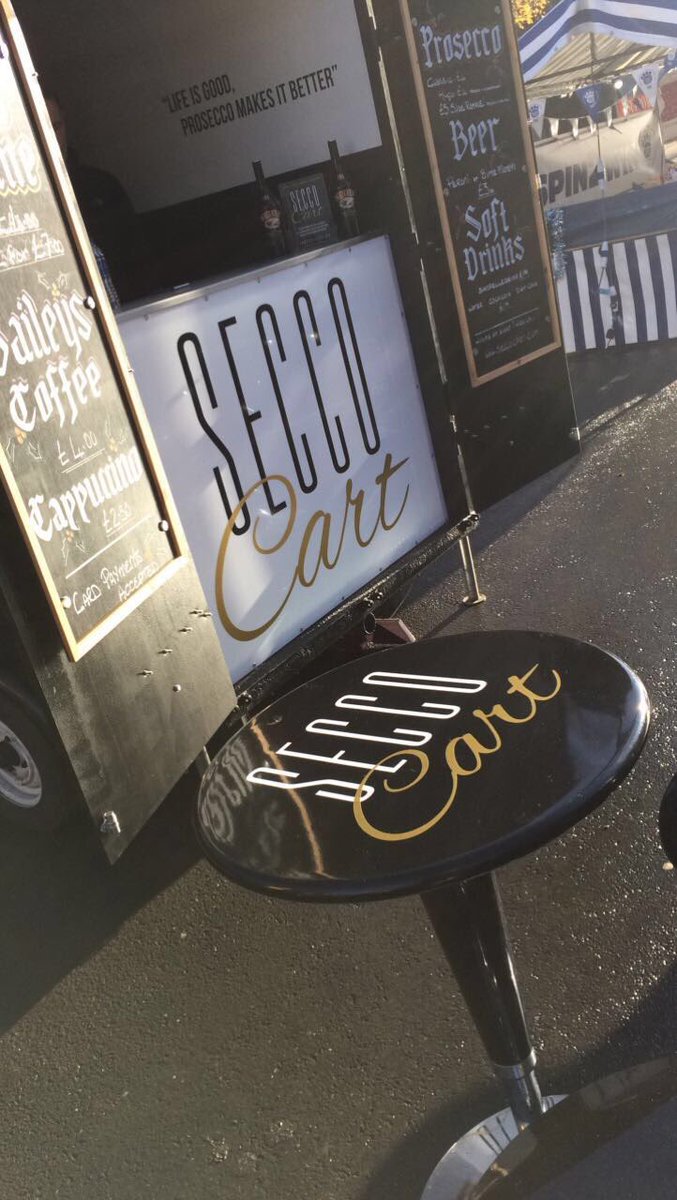 SeccoCart's tweet photo. Southam Christmas market today. The sun has come out so come down and have a Prosecco or Mulled wine. (Or both) @cjseventswarks https://t.co/VS2mfmHiJm