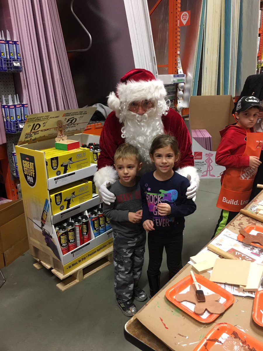 DRoccanova's tweet photo. Kids work shop #str912 #homedepot #santa #ibeengood https://t.co/Wzpsa2J7uE