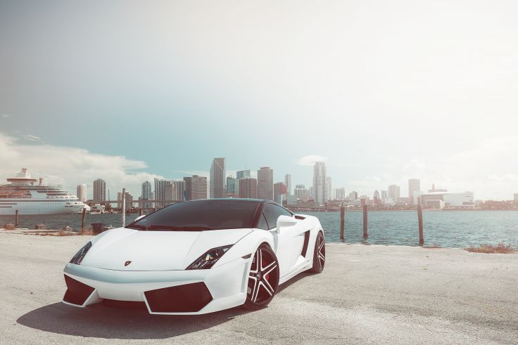 udriukas's tweet photo. The design couldn't get better !  #lamborghini https://t.co/0L8XVuidLR