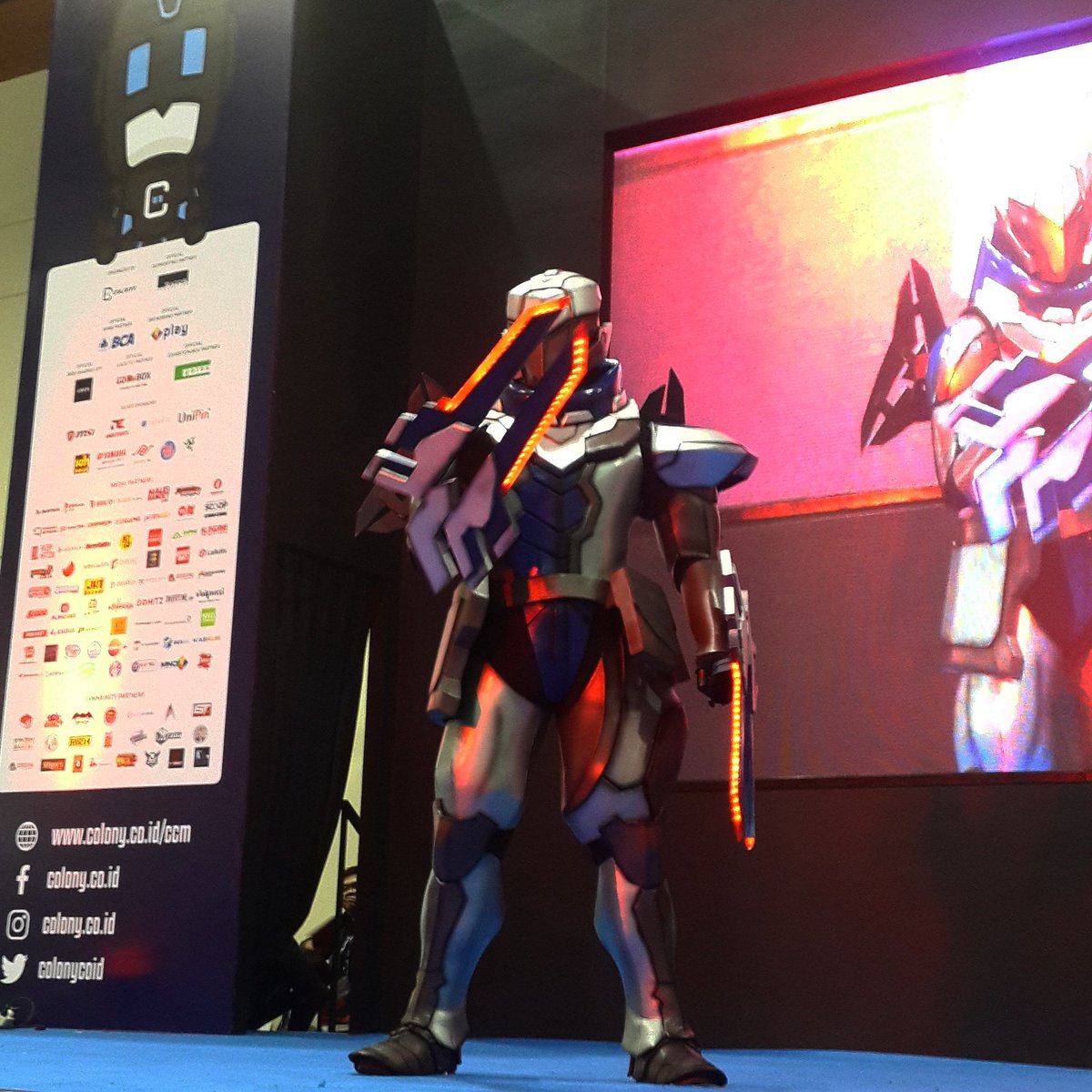 Colonycoid's tweet photo. Cosplay Competition

#CCM #ColonyCollectionMarket #cosplay https://t.co/8uhVIiS84Q
