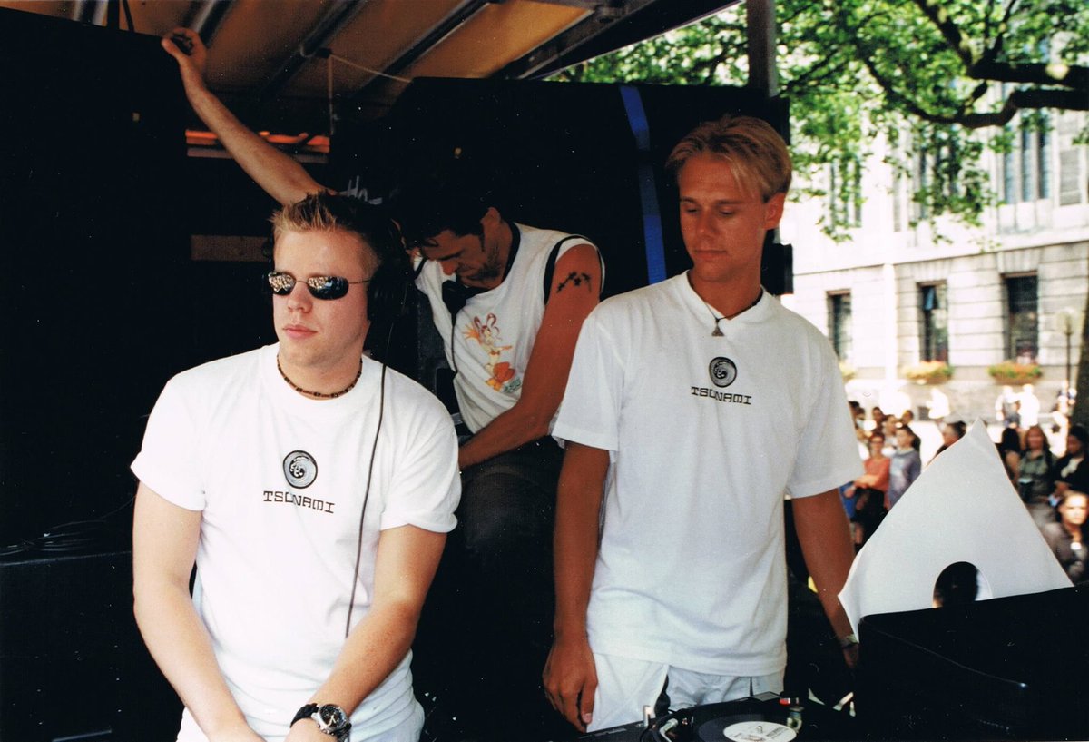 Good old times! Happy birthday @FerryCorsten!! https://t.co/C6iXks0eiQ