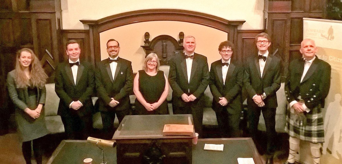 El Hombre Invisible tweet media