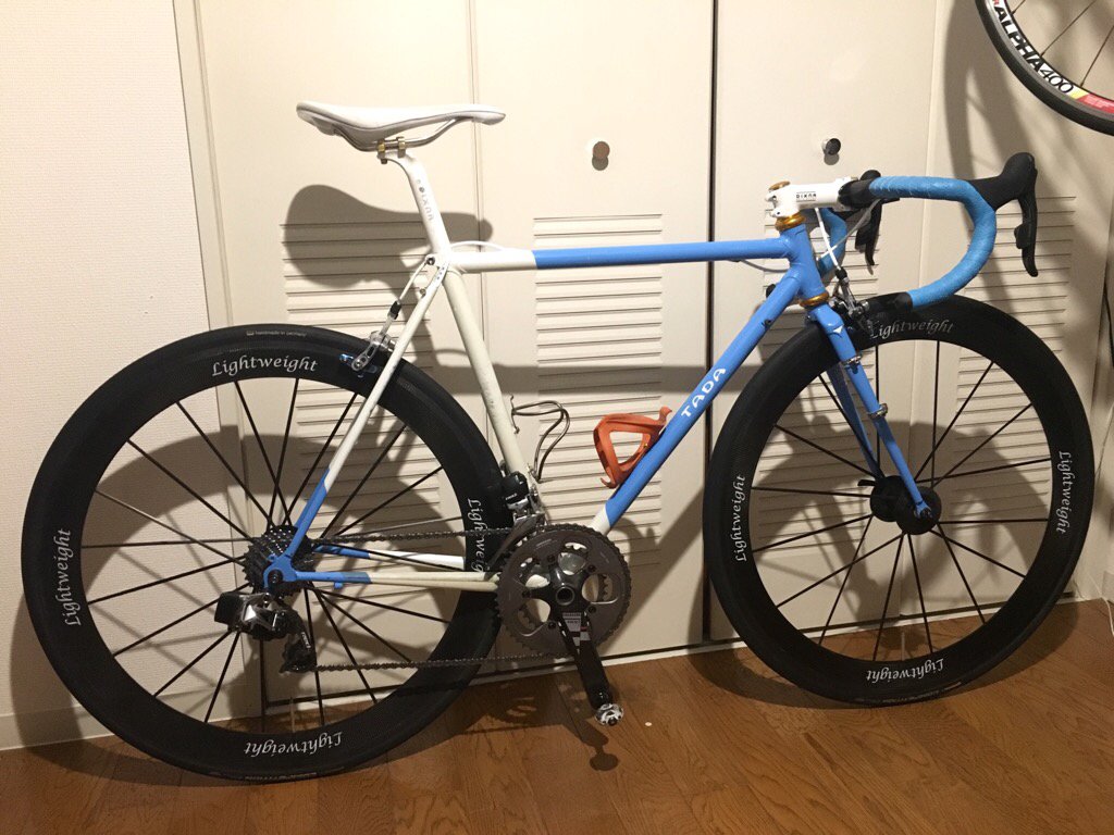 SRAM RED搭載 ロードバイク クロモリ クロモリフレームにSRAM RED eTAP™️ にLightWeightはいいぞ。