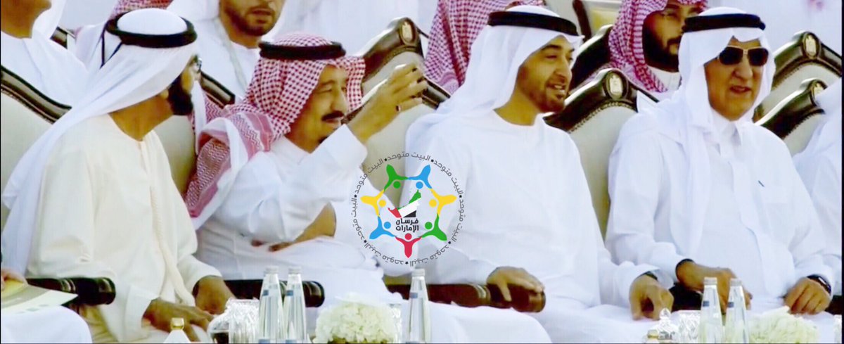 بالعرضة النجدية.. سلمان الحزم وبتواضعه المعهود يبادل قبائل الإمارات مشاعر الود والتقدير والاحترام #مهرجان_الشيخ_زايد_التراثي #مسيرة_الاتحاد