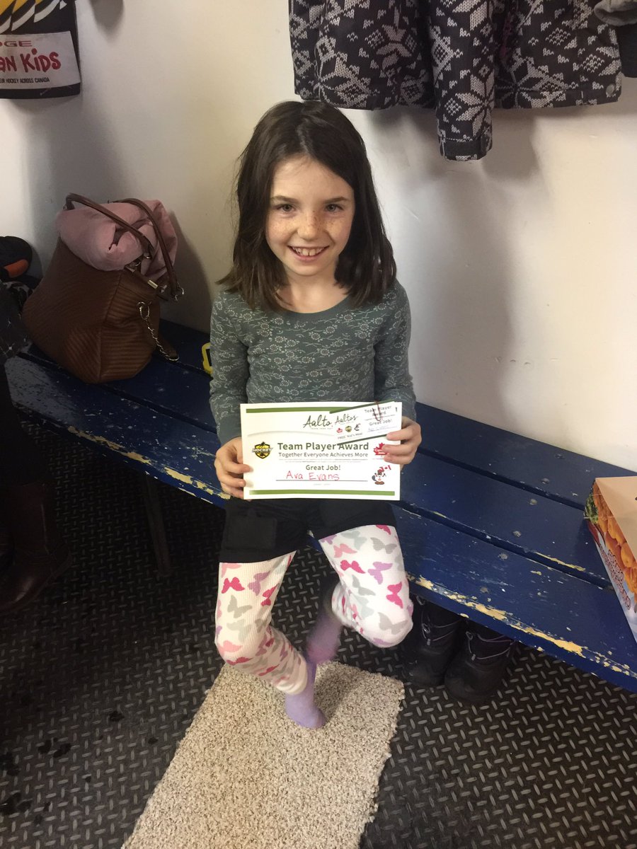 mlynn_333's tweet photo. Great job Ava!! Your our player of the game!! @hockeymanitoba @AaltosCanadInns #HMTeamPlayer https://t.co/K54K6fs7TC