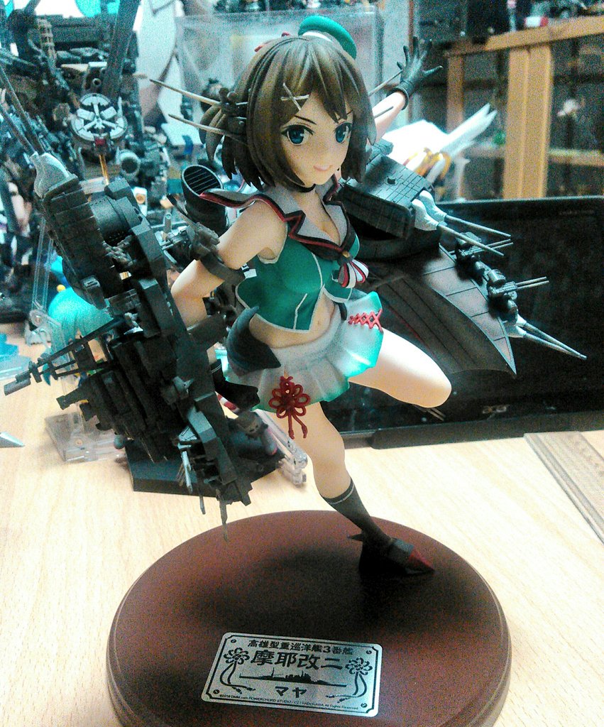 アオシマより艦これの美少女フィギュア摩耶様が届くも台座 アオシマより艦これの美少女フィギュア摩耶様が届くも台座