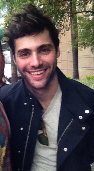 truelovefiuk's tweet photo. ✨ Matthew Daddario's smile on Brazilian soil  appreciation tweet ✨

 #ShadowhuntersNaCCXP https://t.co/uwXqtFdZLF