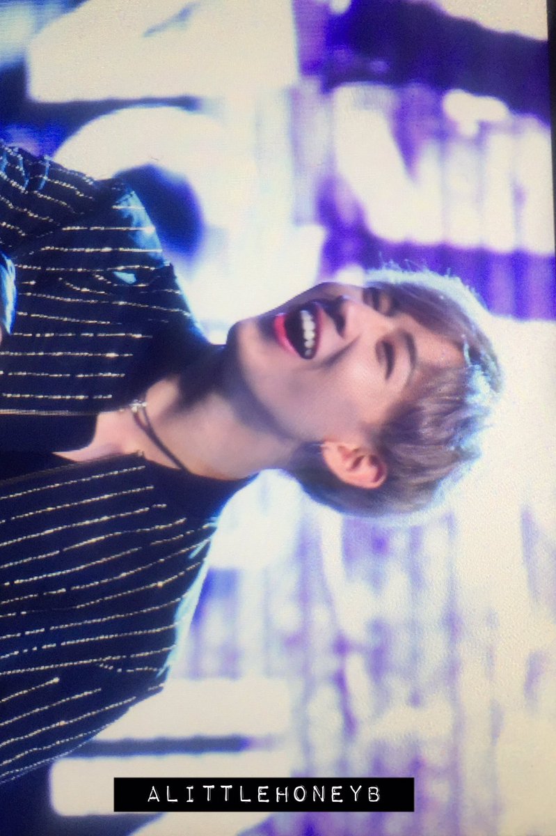 AlittlehoneyB's tweet photo. 161204 GOT7 Fan Meeting in Malaysia #GOT7 #갓세븐 #BamBam #뱀뱀 https://t.co/HueWUFMpFG