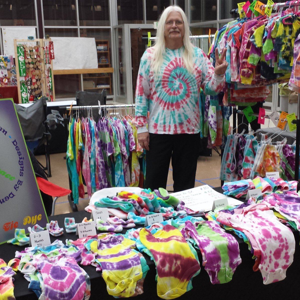 HDDen's tweet photo. Had fun selling my tie dye yesterday at the Mistletoe Market in Chesterton yesterday. #tiedye #tightywhitey #funderwear #designsbyden https://t.co/3fiEcj9Kxv