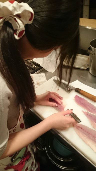 今日の料理教室🐟♩  魚捌くの難しいけど 楽しすぎた(*&acute;꒳`*)♡ https://t.co/648DwAyHRT