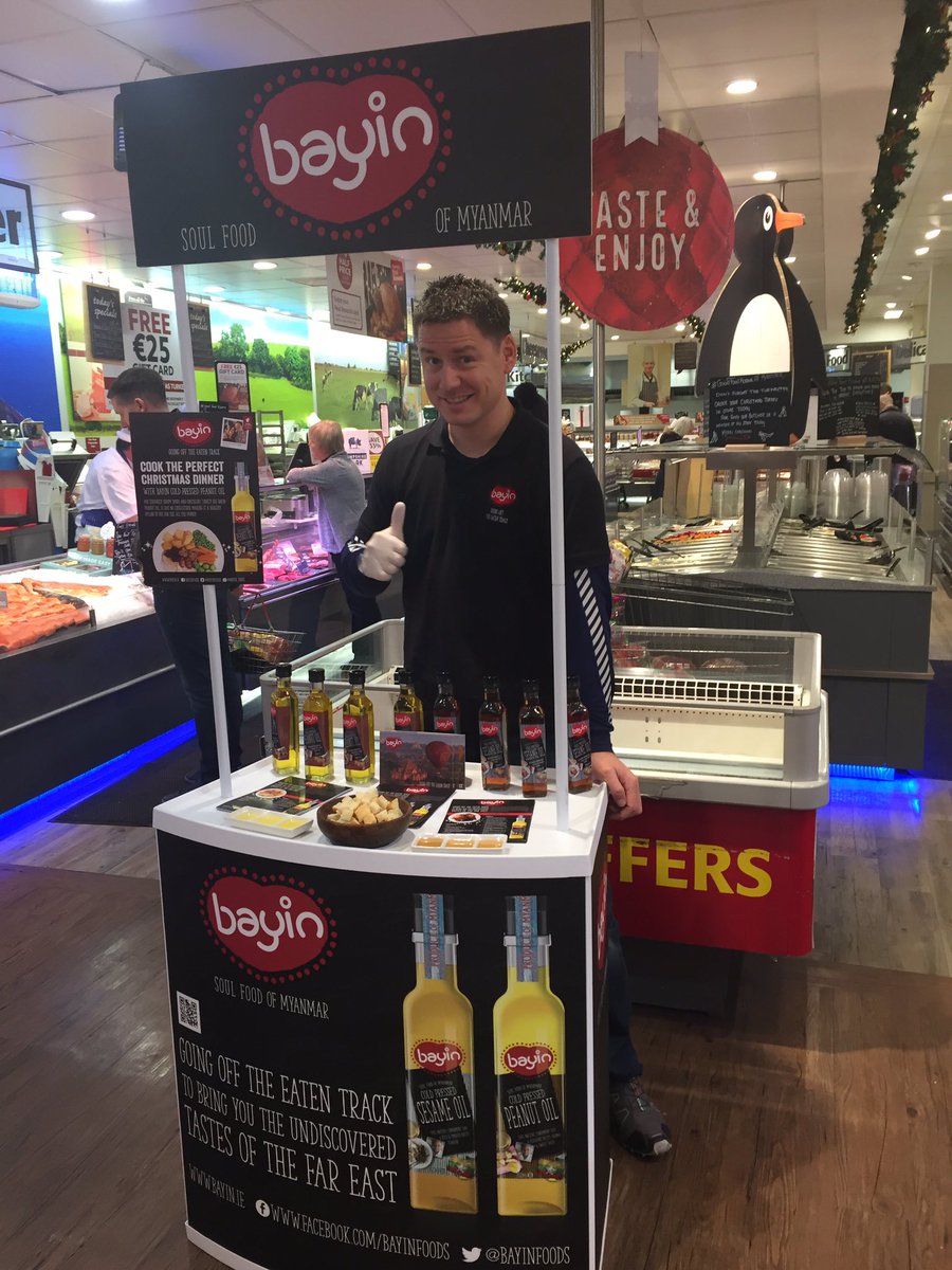 Want to know how to cook a perfect Christmas dinner? John is in <a href="/SupValukillestr/">SuperValu Killester</a> pop in and he'll answer all your questions #foodacademy