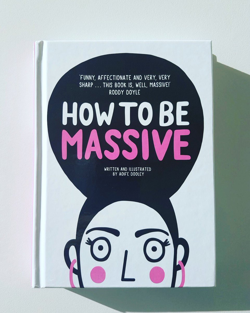 Aoife_Dooley's tweet photo. Did I mention that my book fits perfect in a Christmas stocking? ๐cos it does, the perfect gift ๐๐ป#howtobemassive https://t.co/8WbmaSLJc2 https://t.co/BNEufuHtcW