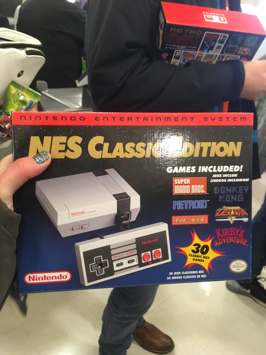 jynebug's tweet photo. score! thanks @ToysRUs #nintendoNESmini https://t.co/4Ti1wIG56N