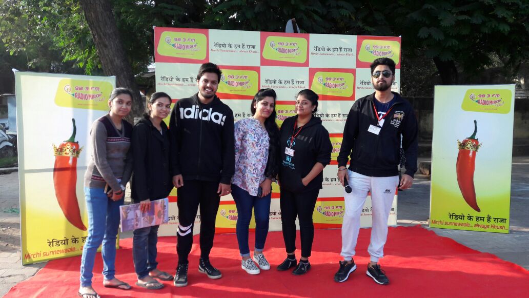 MirchiRaipur's tweet photo. #matargashti ka #PehlaNasha with @raipurcity @RaipurSmartCity Thank you Raipur for a great show. https://t.co/ipjknX2tFV