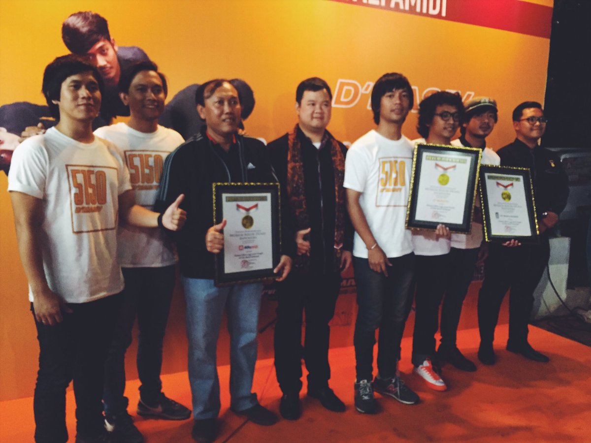 DMASIV's tweet image. Terima kasih banyak untuk semuanya. Berkat kalian #DMASIV5150 bisa terlaksana dengan baik. Terima kasih banyak 🙏🏼