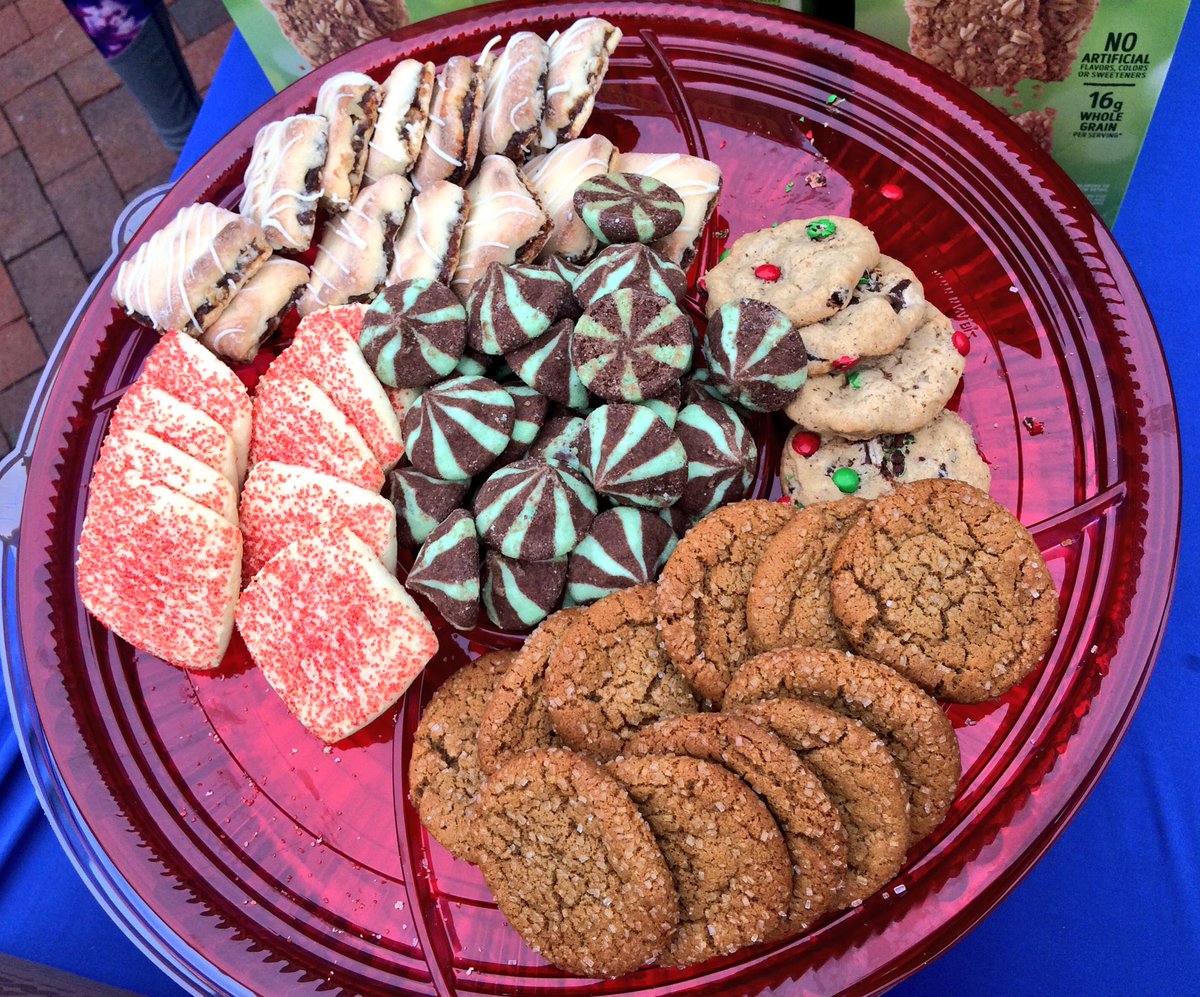 PRRunning's tweet photo. How did Mr. & Mrs. Claus fair at the #RunWithSanta5k? Check @PRRaces to find out! Also... cookies!! https://t.co/8atlV7bbG9