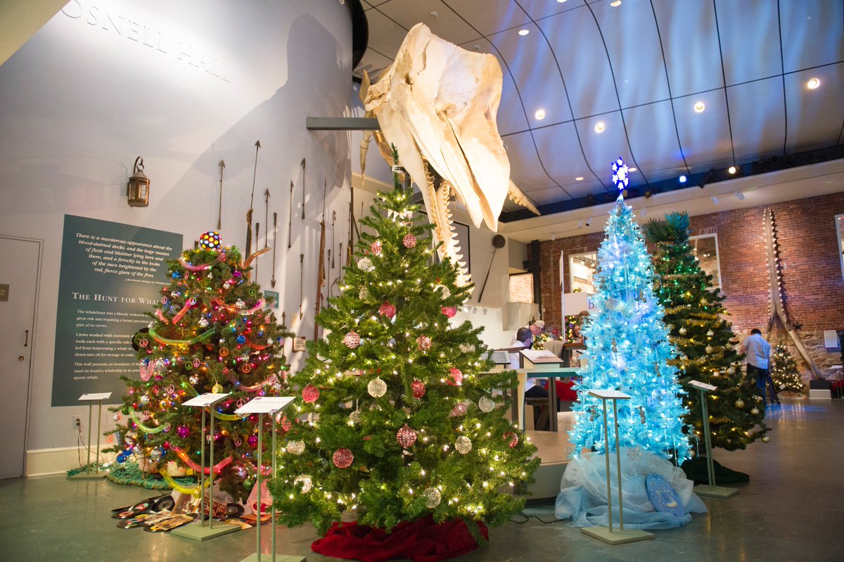 ackhistory's tweet photo. Didn't get to see the Festival of Trees yesterday during #ACKStroll? It's open from 10 AM - 5 PM today. Don't miss it! #ACKFOT https://t.co/ckkRNkhtJW