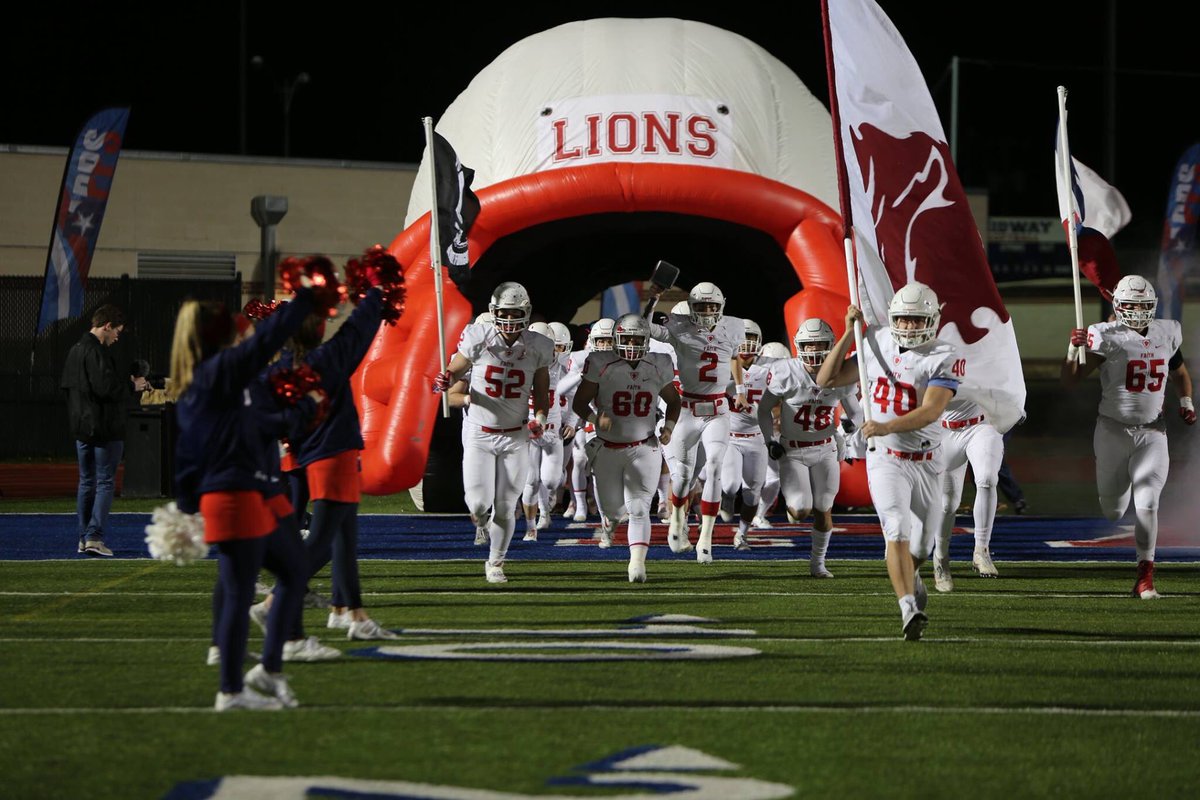 GoFaithLions's tweet photo. Mrs. Thomas' photos from the State Championship game are now on https://t.co/uRdOzSnX5R. #OneHeartFaith #GFCState16 #FaithFootball https://t.co/nDqJTAtvDv