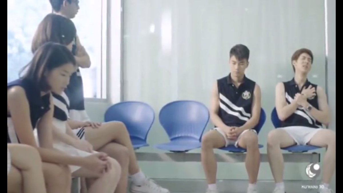 warofhighschool's tweet photo. ความห่วงใยของ"เพื่อน" #warofhighschooltheseries https://t.co/EPHLzDRSsa