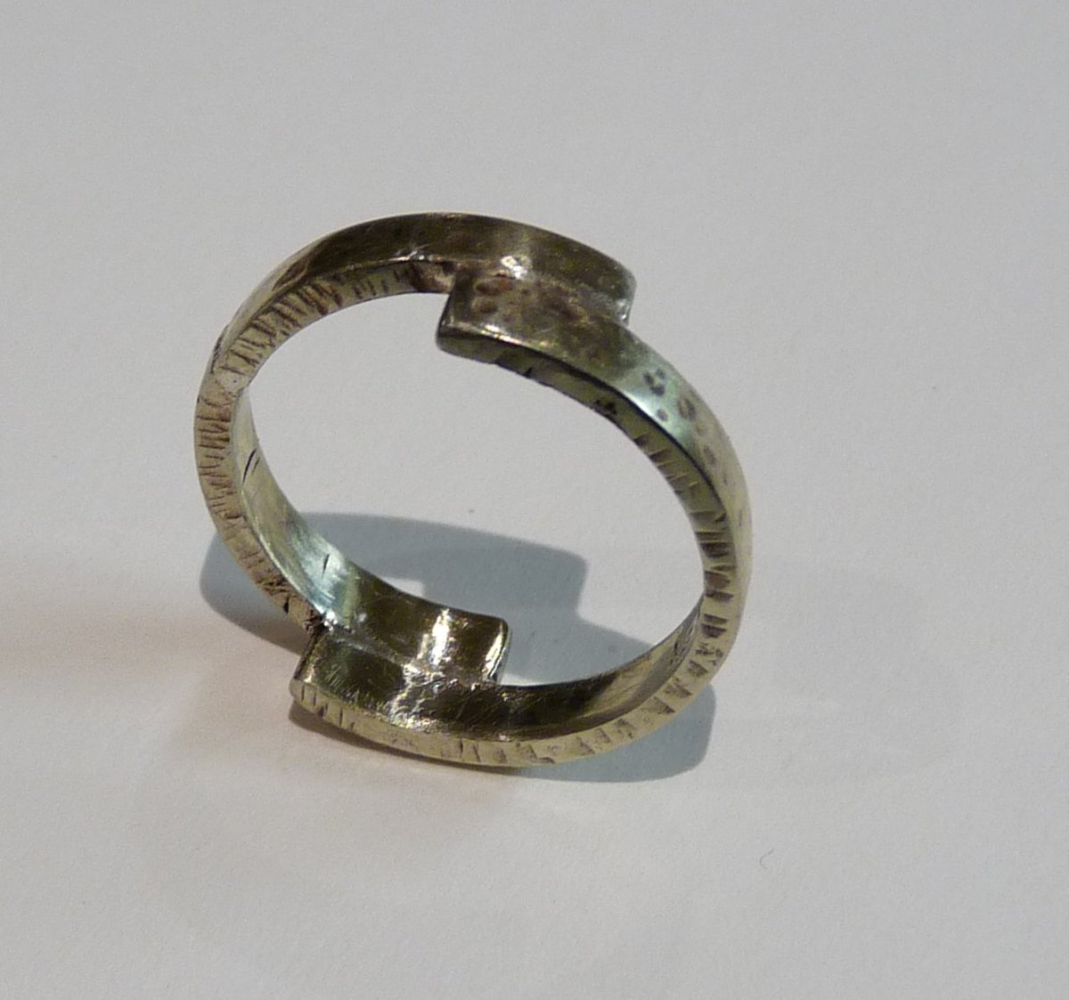 glawpreseli's tweet image. Finished ring from my silver jewellery class