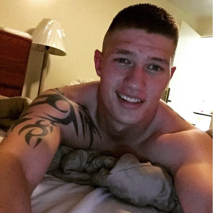 TypicalNTGuy's tweet photo. CASTLE giveaway#Liveme ⚓️Nick⚓️⛴: https://t.co/0A7CxxsaTV https://t.co/yhJQR0eW9p