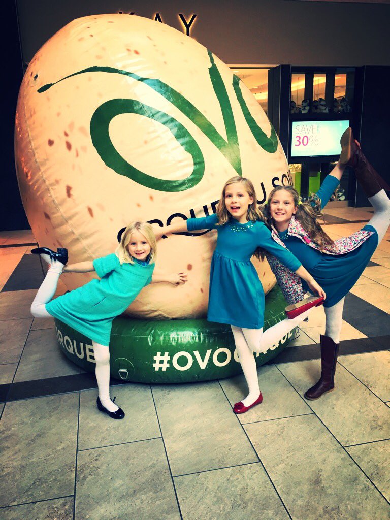 OnePinkDuck's tweet photo. @SprintCenter Future Cirque du Soleil performers! Would love to win tickets! #OVOCirque https://t.co/o8KGmdxsPh