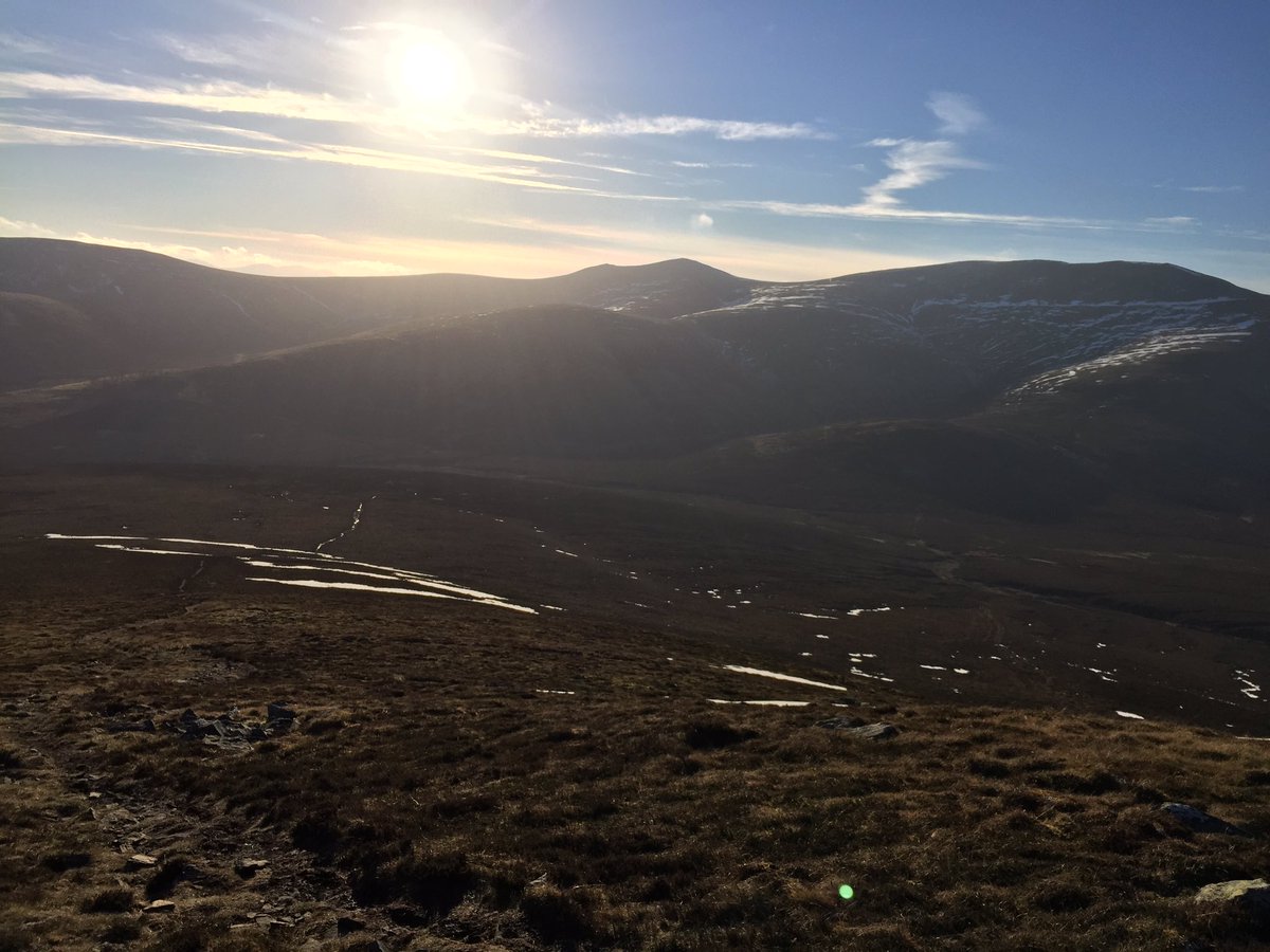 ecotechsystems1's tweet photo. Off we went, onlookers bemusedπ€πStunning day walking in #NotJustLakes @carlisleambass @GADCarlisle @GarethPresch @Tech4office #getupngetout https://t.co/yxtMkO7MZX