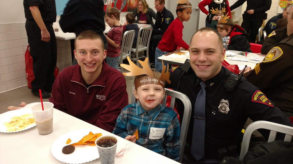 EauClairePD's tweet photo. #KidsNcops round 1of 3 is over. Shopping. Santa. Signatures. https://t.co/J0MqvZxgeE