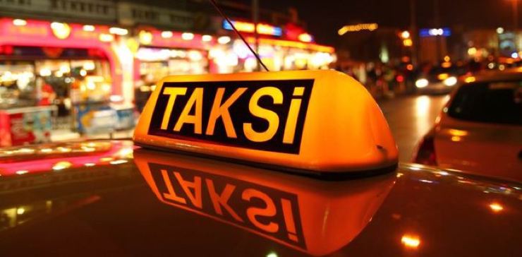 DikenComTr's tweet photo. Vahim iddia: Taksici, hükümeti eleştiren yolcunun ses kaydını alıp polise şikayet etti
https://t.co/atos2fNX1M https://t.co/NgQx88kDVl