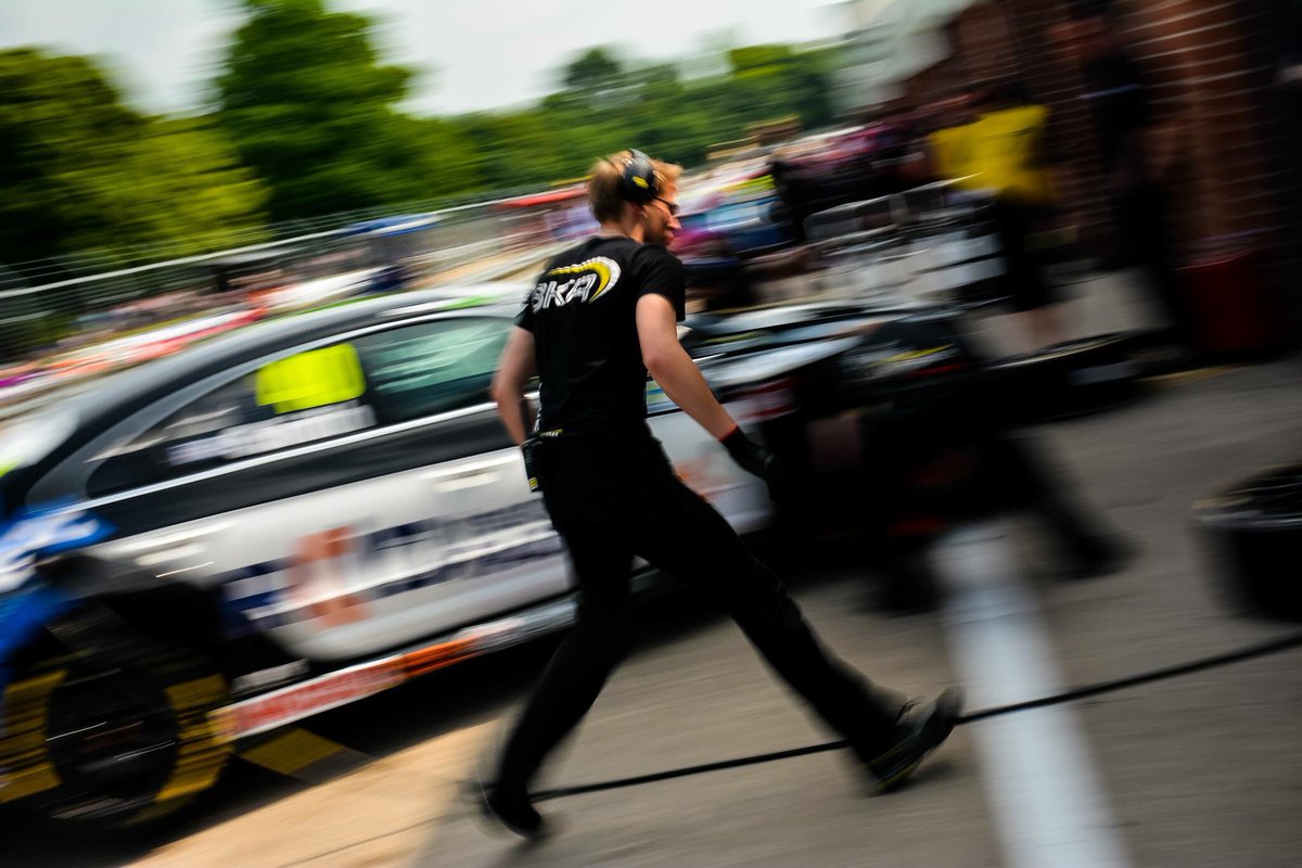 Andrew_Shrimper's tweet photo. After a great year working for them, I've picked my favourite @Team_BKR_ snaps of 2016 over on their FB page. https://t.co/4mKgIJ0OV6 #BTCC https://t.co/oqTWP8jpFV