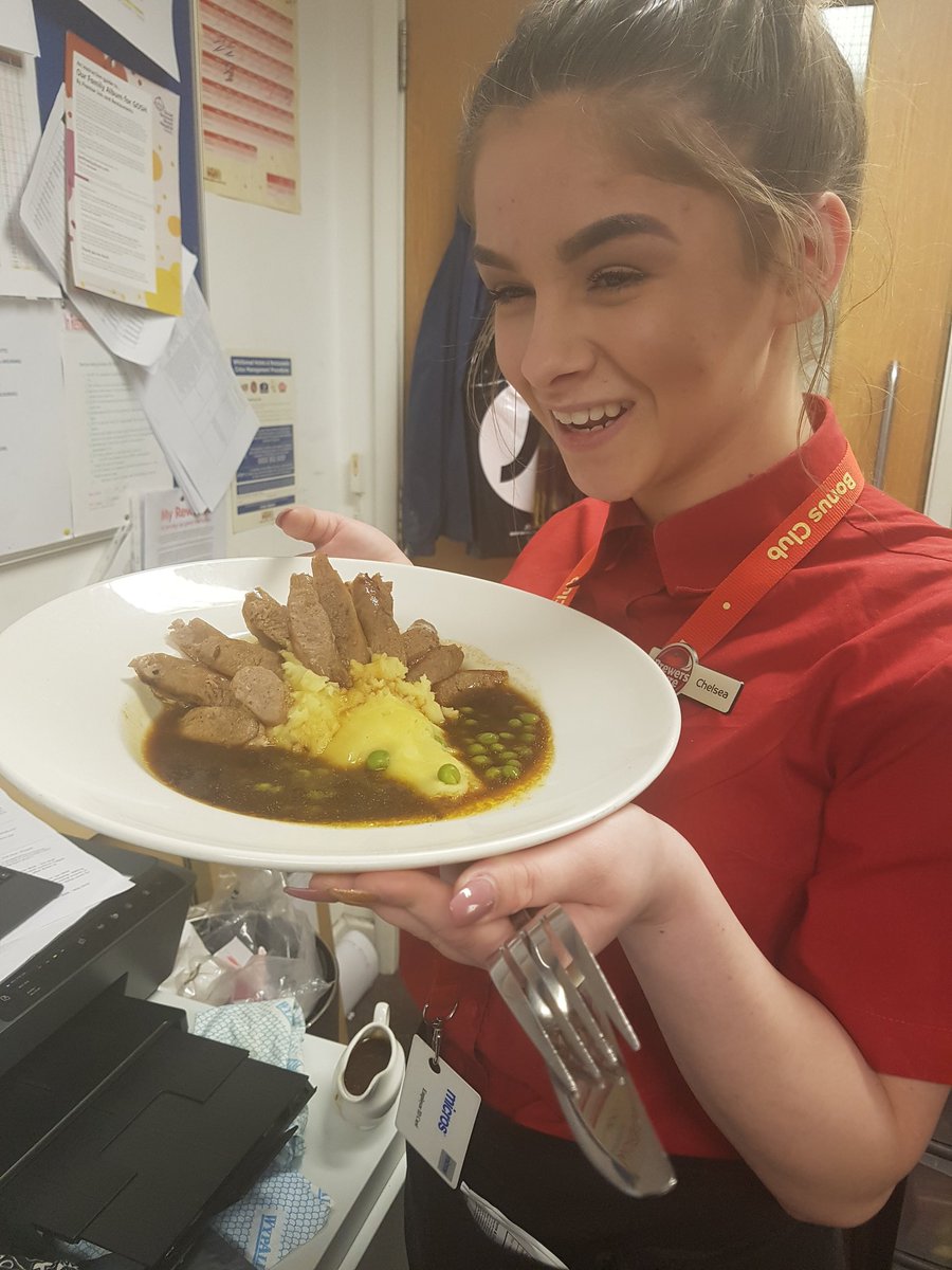 The chefs arent only SUGM to our guests but the team too. Chelsea this evening with her hedgehog dinner <a href="/WeAreSUGM/">WeAreSUGM</a> <a href="/MikeIrving99/">Mike Irving</a> <a href="/amylou8725/">Amy</a>