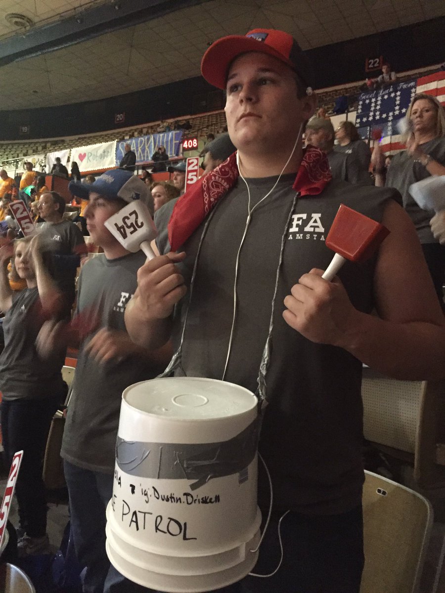 ramstar254's tweet photo. "Bellin'" on a budget over here in 254's section!! 💵💵💵 Go Ramstar! #southsbest2016 #bestrobotics2016 #ramstarspirit https://t.co/Vk0RwBHAxM