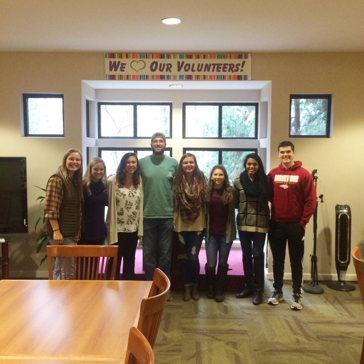 Headed down to ATL HOPE Lodge with some pizza to brighten up this rainy Sunday! #Za 🍕🍕🍕