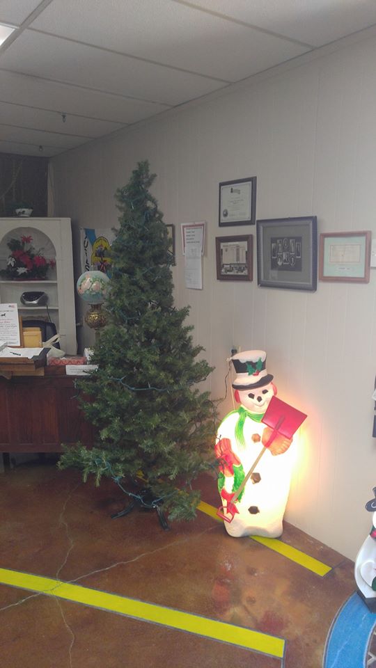 AugustaKSHistor's tweet photo. #SantaintheCabin #Dec15th #6p-8p #303State @AugustaKS 
#bringyourhomemadeornament #WearyourPJs #Christmasstories #oldfashionedtreat https://t.co/JMcQjJxRWa