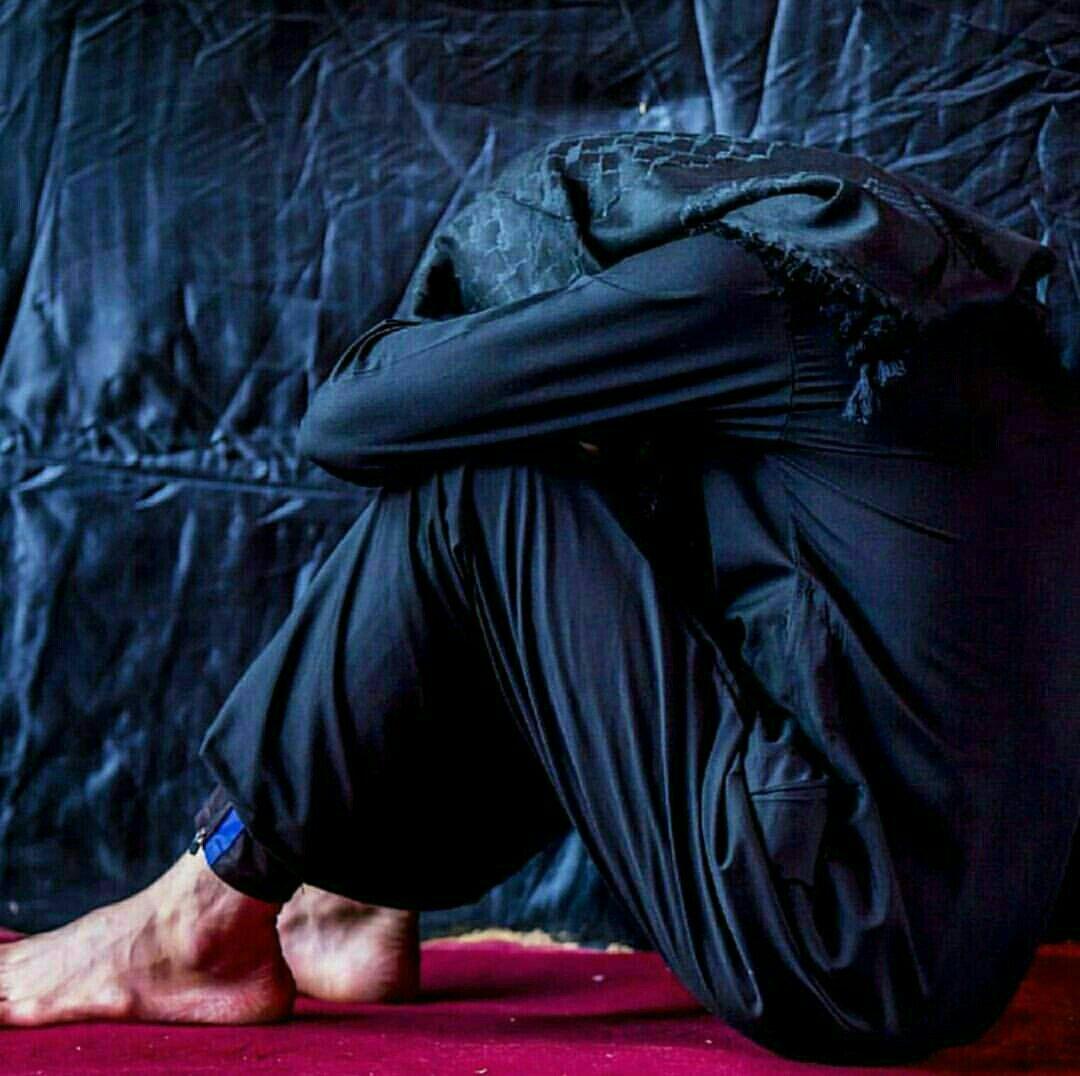 اللهمـ سامحني علي كُل صلاةٍ تركتها .. و كُل ركعةٍ لمـ أُعطيها فـ الخشوع حقها .. ❤

#العمده...🍃