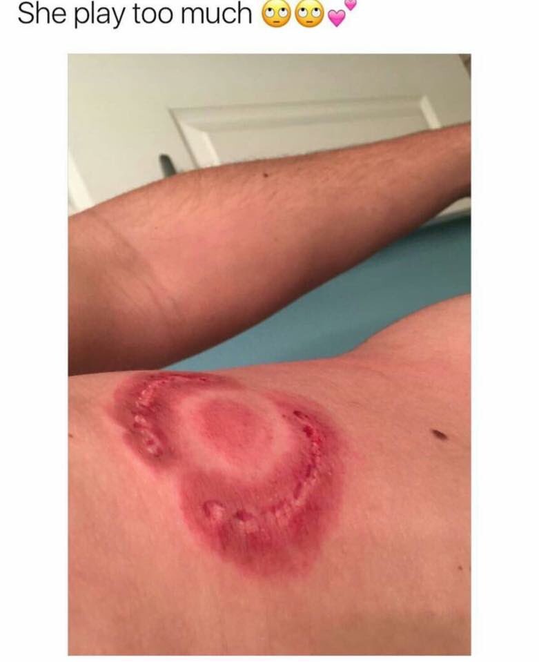 _xxSabrinaa's tweet photo. My bf would probably kick me in the face if I did this to him 🙄 https://t.co/UN0570CpsM