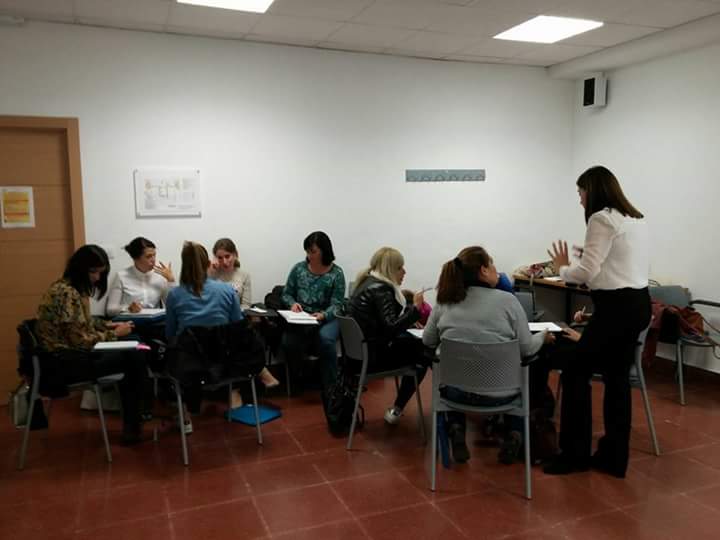 almudenalobato's tweet photo. Una gran experiencia!! Experto en Educar las Emociones @CFP_unisevilla @unisevilla #EducarEmociones_US #InteligenciaEmocional https://t.co/P6WWUJG0QN