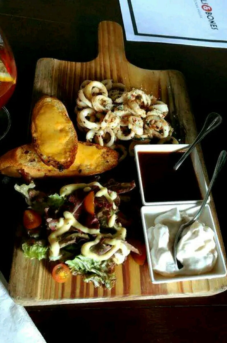 Barrels_n_Bones's tweet photo. Do you love what you see? The platter of all goodness! #BarrelsNBones #Panaji #Steakhouse #FoodInGoa #Goa https://t.co/GyVhsGAShq