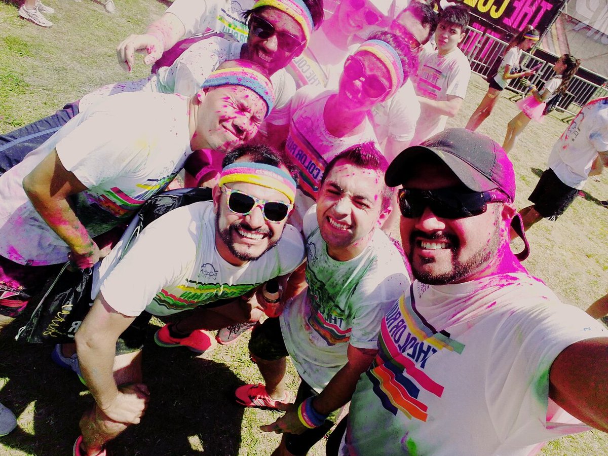 <a href="/QUIQUERIAS/">Enrique Alvarado</a> y los amigos de <a href="/Tihany_Circus/">Tihany Spectacular</a> también se sumaron a <a href="/TheColorRunAR/">The Color Run ARG</a> Excelente fiesta en #Rosario!