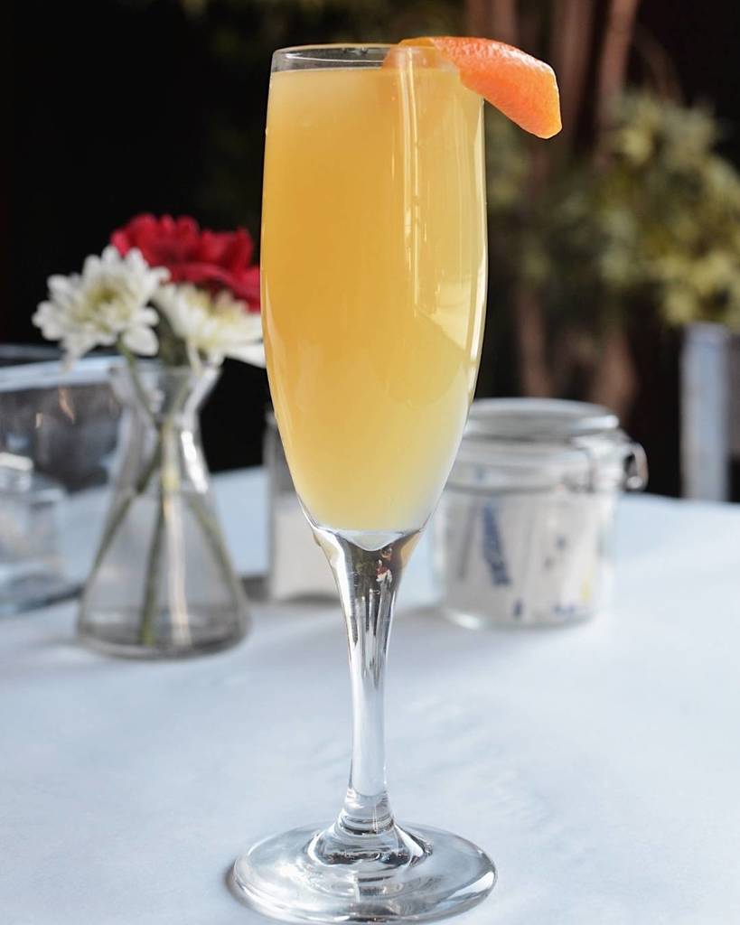 ScottishArms's tweet photo. We've got the endless mimosas waiting for you here at The Scottish Arms.  Enjoy Brunch from 10am-3pm!  #cocktails https://t.co/0bqhTjtsFb