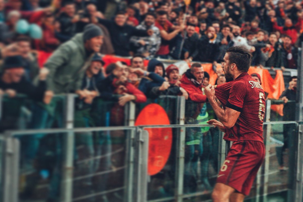 serieromanista's tweet photo. T'ho alzato l'acqua in faccia
#LazioRoma #SerieRomanista #ASRoma https://t.co/bvwSfN7tBG