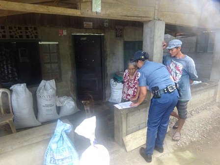 pnppiddig's tweet photo. @pnppro1 @pnpdpcr @PNP_PCRG Pers this PS conducted house visitation in relation to oplan tokhang.#PNPDoubleBarrel https://t.co/iQ9SnkF9Pd